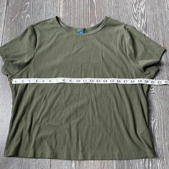 Old Navy Green Fitted Short-Sleeve Cropped Rib-knit T-shirt. Women’s size 2X - Picture 8 of 8
